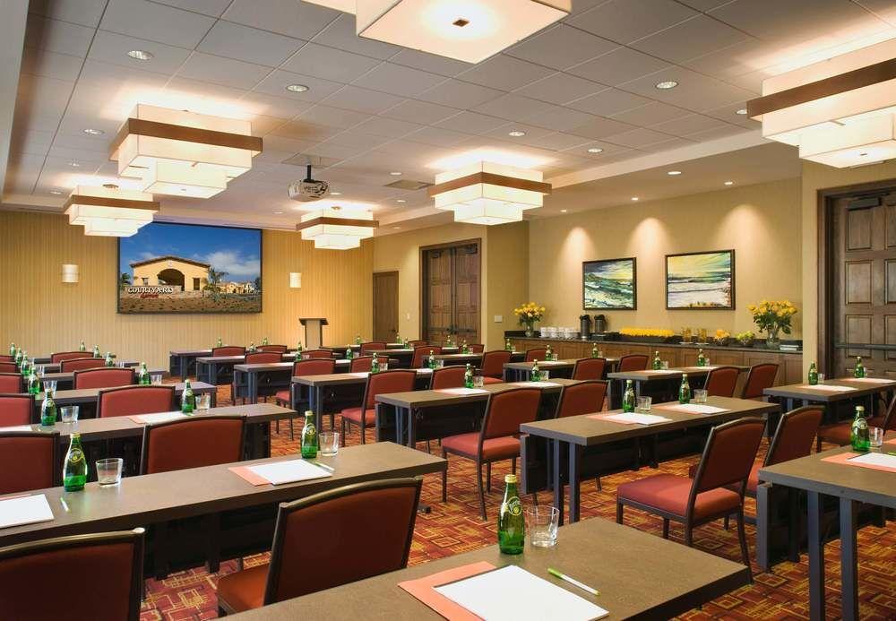 Courtyard By Marriott Santa Barbara Goleta Hotel Buitenkant foto
