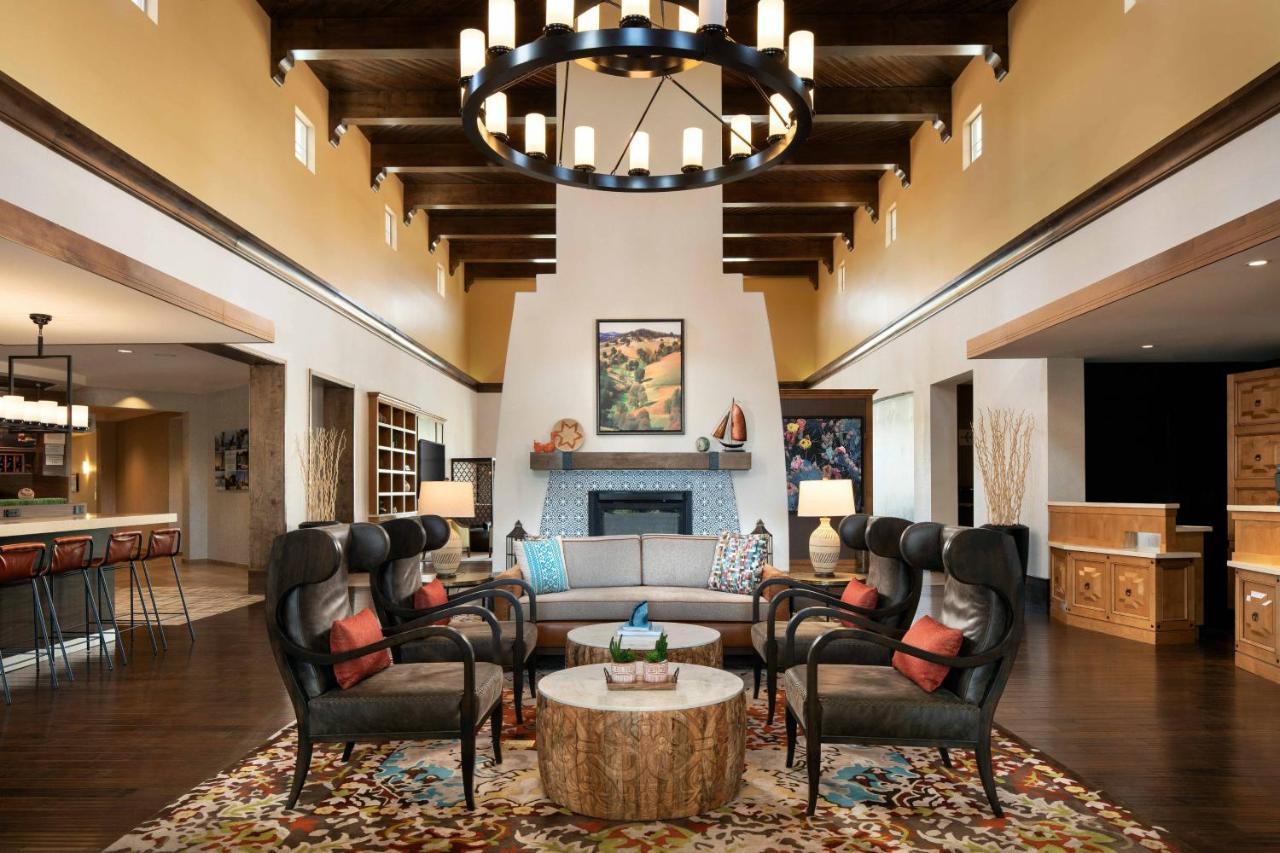 Courtyard By Marriott Santa Barbara Goleta Hotel Buitenkant foto