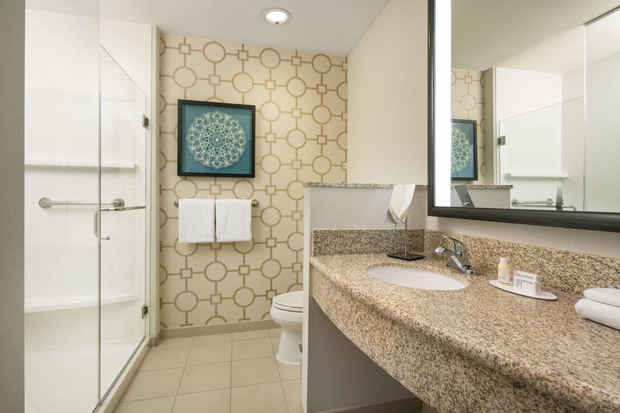 Courtyard By Marriott Santa Barbara Goleta Hotel Buitenkant foto
