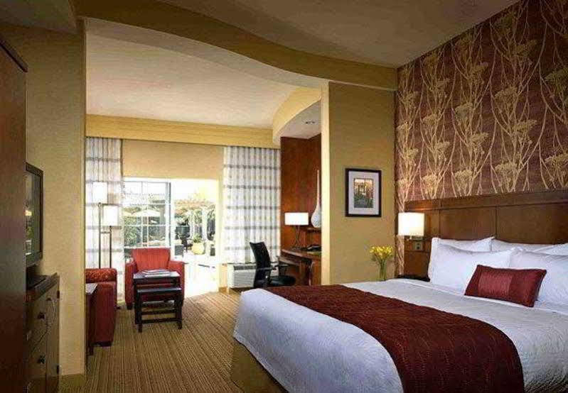 Courtyard By Marriott Santa Barbara Goleta Hotel Buitenkant foto