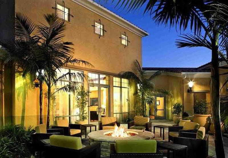 Courtyard By Marriott Santa Barbara Goleta Hotel Buitenkant foto